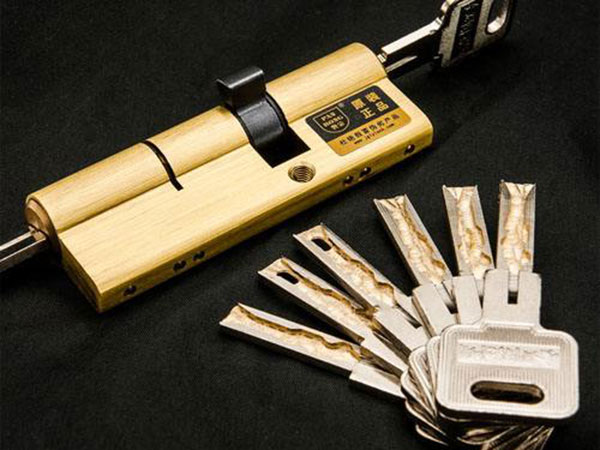 苍梧24小时上门开锁公司