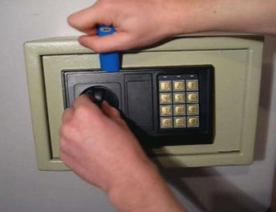 苍梧24小时上门开锁公司