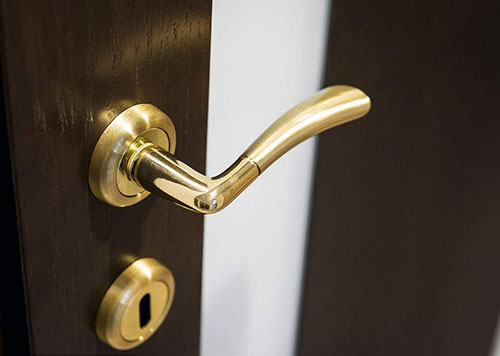 苍梧24小时上门开锁公司